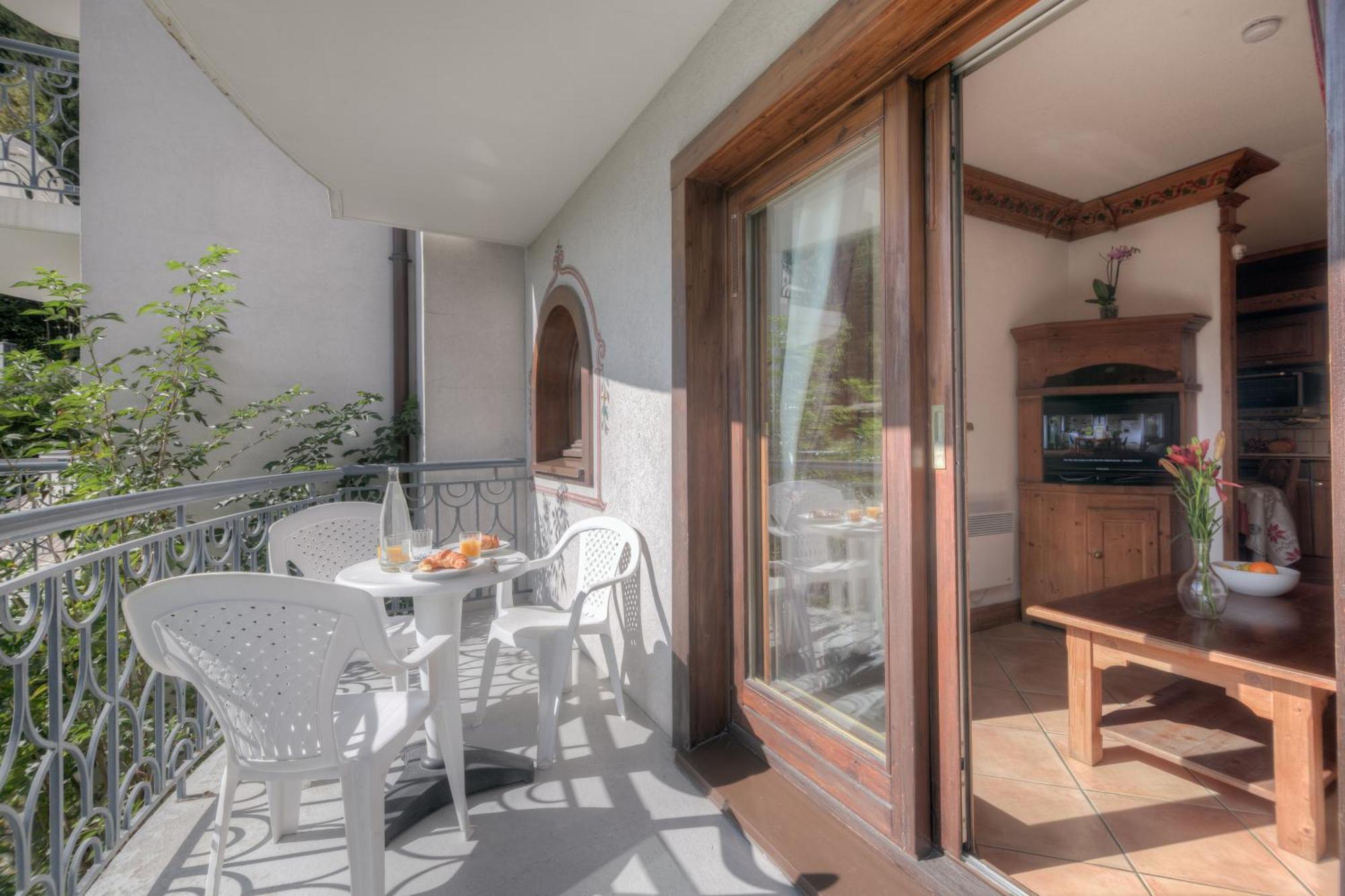Residence Le Cristal Apartments - Happy Rentals Шамоні Екстер'єр фото