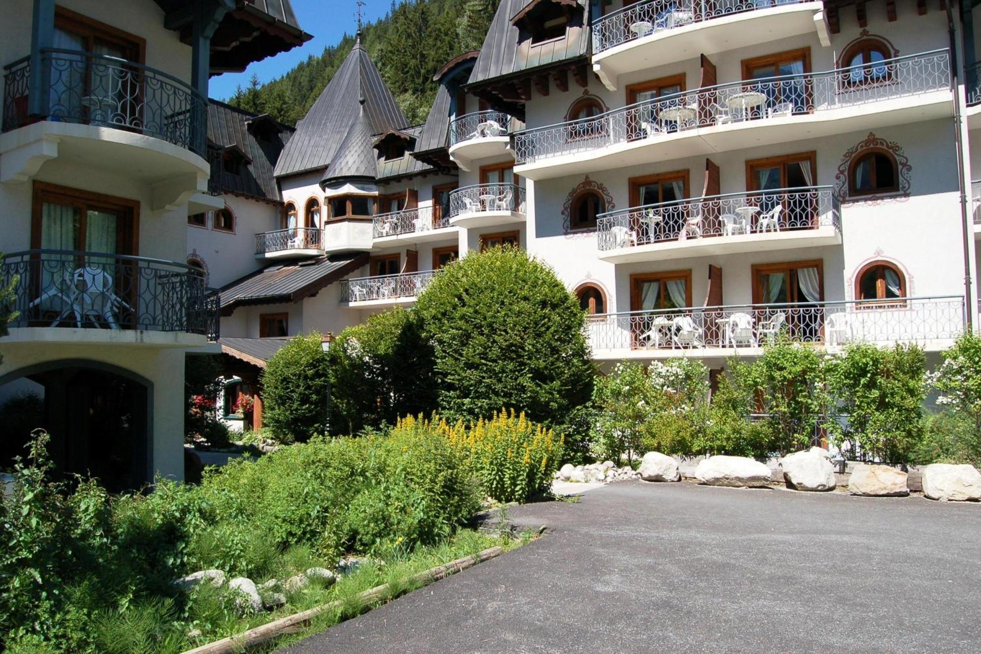 Residence Le Cristal Apartments - Happy Rentals Шамоні Екстер'єр фото